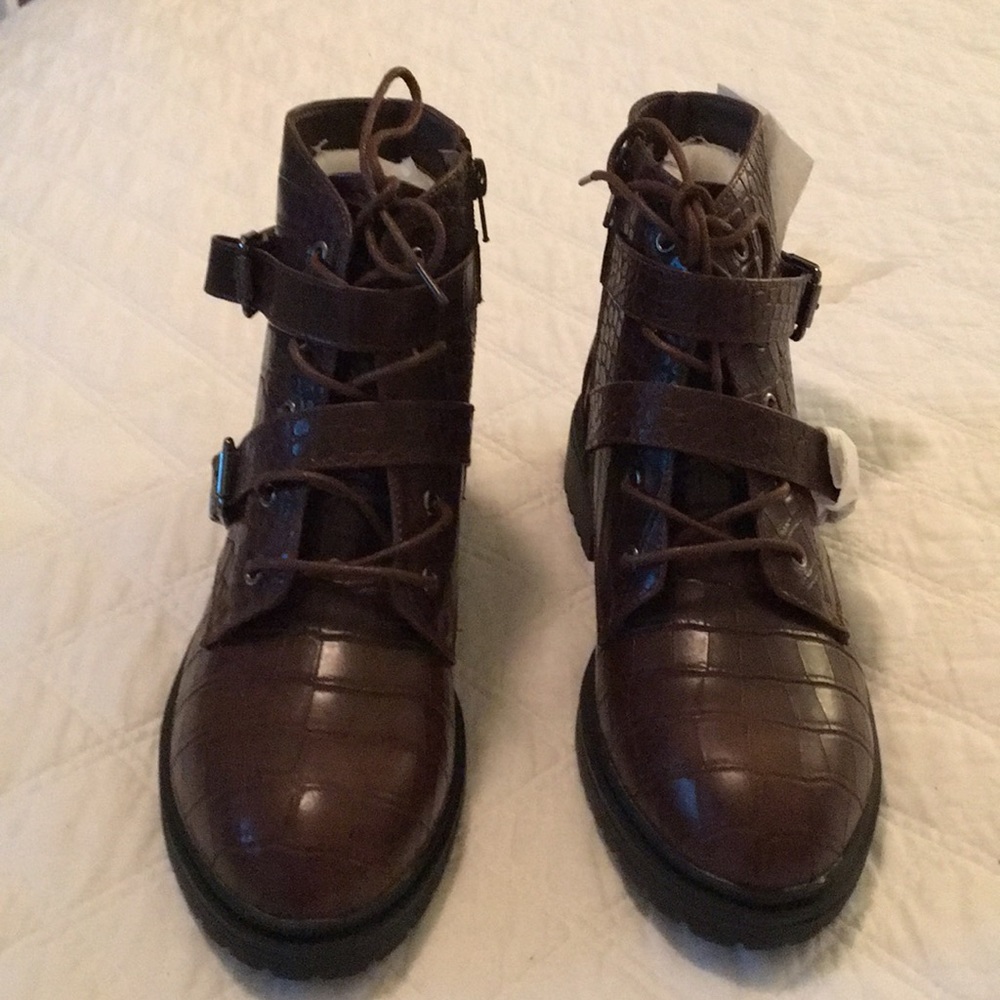 Brown bootie